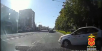 Благодаря «Мобильному патрулю»: в Новокузнецке таксиста наказали за создание аварийной ситуации - Газета Комсомольская правда
