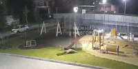 Автолюбитель устроил ралли на детской площадке в Нижнем Новгороде - Сетевое издание Живем в Нижнем