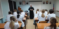 В Кузбасском медицинском колледже прошла встреча студентов со священником - Кемеровская и Новокузнецкая епархия