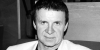 Телеведущий был очень популярен в эпоху перестройки | Источник: Maлахов / Telegram - 29.Ru
