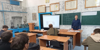 Доцент кафедры провёл кураторский час о вреде курения - Вавиловский университет