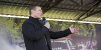 Валентин Коновалов посетил закрытие фестиваля «Мир авто без границ» - Газета Хакасия