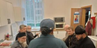 С настоятелями храмов Апшеронского района побеседовали о пожарной безопасности - Газета Апшеронский рабочий