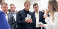 Первый заместитель председателя Правительства Российской Федерации Денис Мантуров познакомился с разработками ЮФУ в области химии и новых материалов - ЮФУ