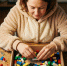 Дети выросли, а детальки LEGO выбросить рука не поднялась: смастерила из них удобную вещь - пользуемся всей семьёй и нарадоваться не можем - Progorod33.Ru