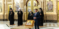 Олег Кожемяко наградил приморских священнослужителей - Администрация Приморского края