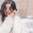portrait-teenage-girl-outdoors-with-smartphone-snowy-winter-weather.jpg - Gorod3466.Ru