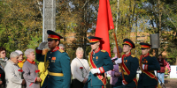 Церемония возложения цветов к мемориалу «Памяти павших» прошла в Киришах - Online47.Ru