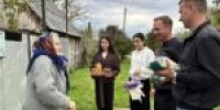 Пожилых жителей станицы Ширванской поздравили местные депутаты и молодежь - Газета Апшеронский рабочий