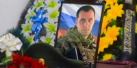 “Был ранен. Но дома оставаться не мог”. В Буланаше простились с воином Дмитрием Мандрыгиным - Газета Егоршинские Вести