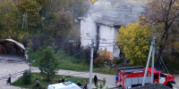 Загорелся заброшенный барак в Новосибирске - Gorsite.Ru