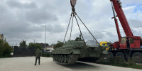 В Новоусманском районе в Отрадном у мемориала Стена памяти установили танк Т-80Б - Новая Усмань Сегодня