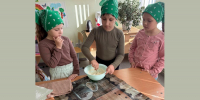 Юные кулинары испекли шарлотку - MyOmutninsk.Ru