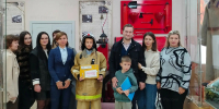 Сотрудники Арбитражного суда  Центрального округа  вместе с детьми, посетили музейно-выставочный центр - МЧС
