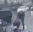 Невменяемый мужчина забрался в чужой автомобиль на дороге во Владивостоке - ГТРК Владивосток