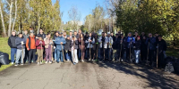 Сотрудники Главного управления приняли участие в уборке острова Татышев - МЧС России