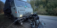Под Орлом мотоциклист влетел в КамАЗ - Орловский Вестник