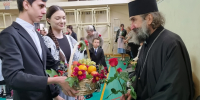 Гимназисты поздравили своих педагогов - Черкесская епархия Русской Православной Церкви