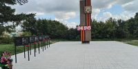 В селе Дегтярка завершилось благоустройство Мемориала Славы, реализованное в рамках Программы поддержки местных инициатив (ППМИ)!. - Администрация Немецкого национального района