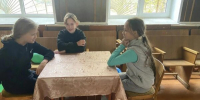В Кокоревском Доме культуры День учителя отметили необычным квестом для детей - Рассвет
