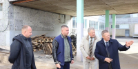 Панков обсудит с заказчиком подключение к теплу пристройки к школе №23 - Комсомольская правда