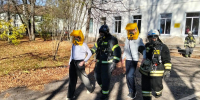 В п. Поназырево прошли пожарно‑тактические учения в школе: отработана эвакуация и спасение детей в условиях «пожара» - МЧС