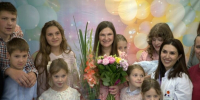 Сотрудница больницы Вересаева стала мамой в 17-й раз! - ГБУЗ ГКБ им. В.В.Вересаева ДЗМ