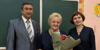 Шапша поздравил свою первую учительницу - Калужский перекрёсток