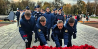 Росгвардейцы почтили память Подольских курсантов в Подмосковье - Росгвардия