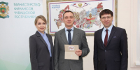 Сергей Тюркин: Благодаря банковской карте с изображением Вышитой карты России я каждый день могу  чувствовать свою причастность к чему-то большому, настоящему и вечному - Министерство финансов