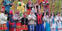 В Петуховском округе «Распахнула крылья шаль» - Новый мир