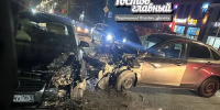 Два легковых авто жестко столкнулись на встречке в Советском районе Ростова - DonDay.Ru