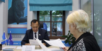 Общественно важные вопросы и медицинская помощь стали темами приемов депутатов ЗС от Иркутска в Штабе общественной поддержки - Законодательное Собрание