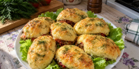 Выкладываем овощную шапку на горбушу и покрываем майонезом: рыба выходит сочной и нежной - Кубанские Новости