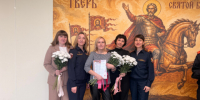 Тверские росгвардейцы в День Учителя пришли в школу поздравить педагогов - Газета Вся Тверь