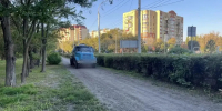 В Астрахани грузовик сбил женщину на тротуаре - Astrakhanpost.Ru