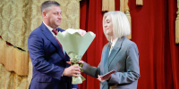 Награждение в День Учителя - Управление образования