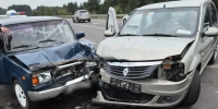 В Нововоронеже Renault врезался в «семерку» - Комсомольская Правда
