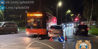 В Балтрайоне легковушка и автобус не поделили дорогу - Комсомольская правда