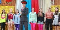 5 октября 2026 года в МБОУ СОШ № 7 им. А. С. Семенка царила особая атмосфера: школа на один день вернулась в 90-е. - Администрация г. Клинцы