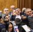 В парламенте Армении произошла потасовка после обвинения спикера в растрате - M24.Ru