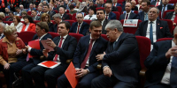 Валентин Коновалов и Павел Грудинин на пленуме КПРФ. Фото: kprf.ru - Пульс Хакасии