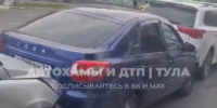 5 машин собрали "паровозик" на улице Октябрьской в Туле - ТК Первый Тульский