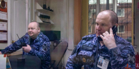 Росгвардейцы пресекли противоправные действия кузбассовцев, повредивших имущество гостиницы (ФОТО) - Росгвардия