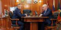Состоялась рабочая встреча Главы Карачаево-Черкесии Рашида Темрезова с первым заместителем руководителя Федерального казначейства Эли  Исаевым - Правительство Карачаево-Черкесской Республики