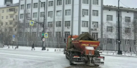 Дорожные службы Якутска переведены в усиленный режим из-за гололеда - Якутское-Cаха ИА