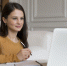 young-woman-working-her-laptop.jpg - Центр Мой бизнес