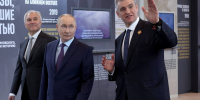 Владимир Путин посетил выставку «Жириновский. Продолжение. ЛДПР» в Манеже - ЛДПР