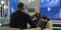 Гость "Диалогов на Известиях" Игорь Кибирев - уроженец Читы, российский певец, композитор, аранжировщик и автор-исполнитель в жанре лирического шансона и эстрадной музыки - Комитет образования г. Чита