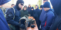 Сотрудники ОМОН «Сталинград» провели военно‑тактические занятия для кадетов - Росгвардия